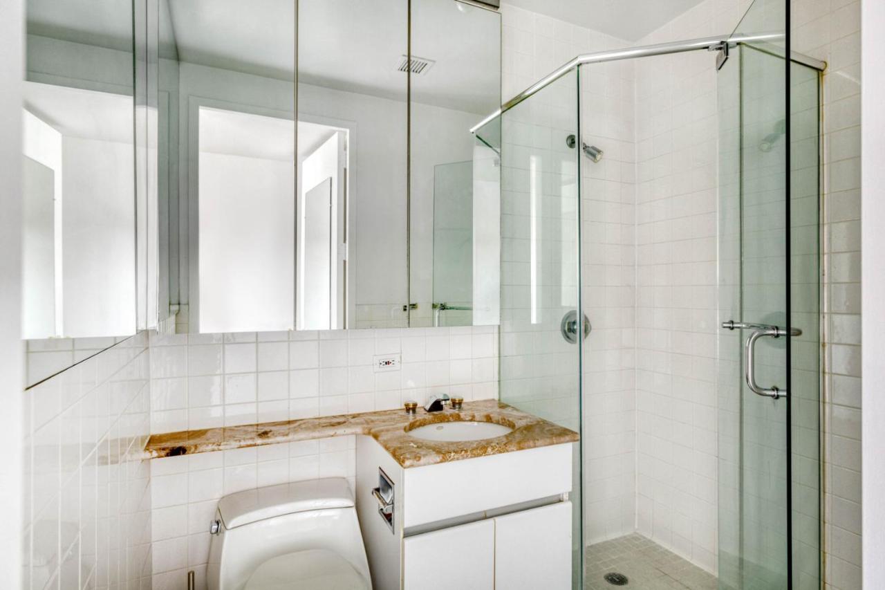 Midtown East 5br W Balconies Nr Park Nyc-1086 Apartment New York