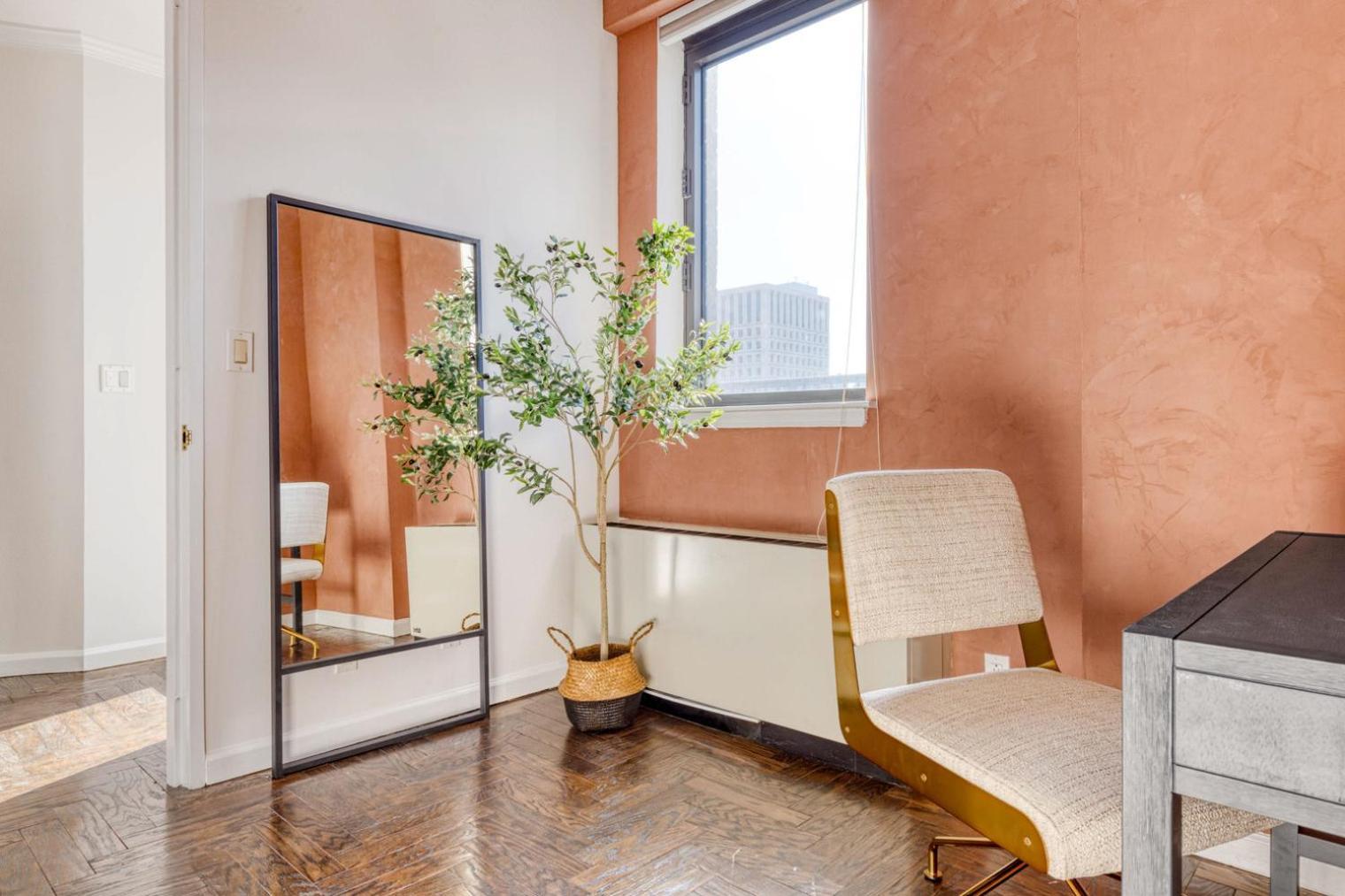 Apartment Midtown East 5br W Balconies Nr Park Nyc-1086 *