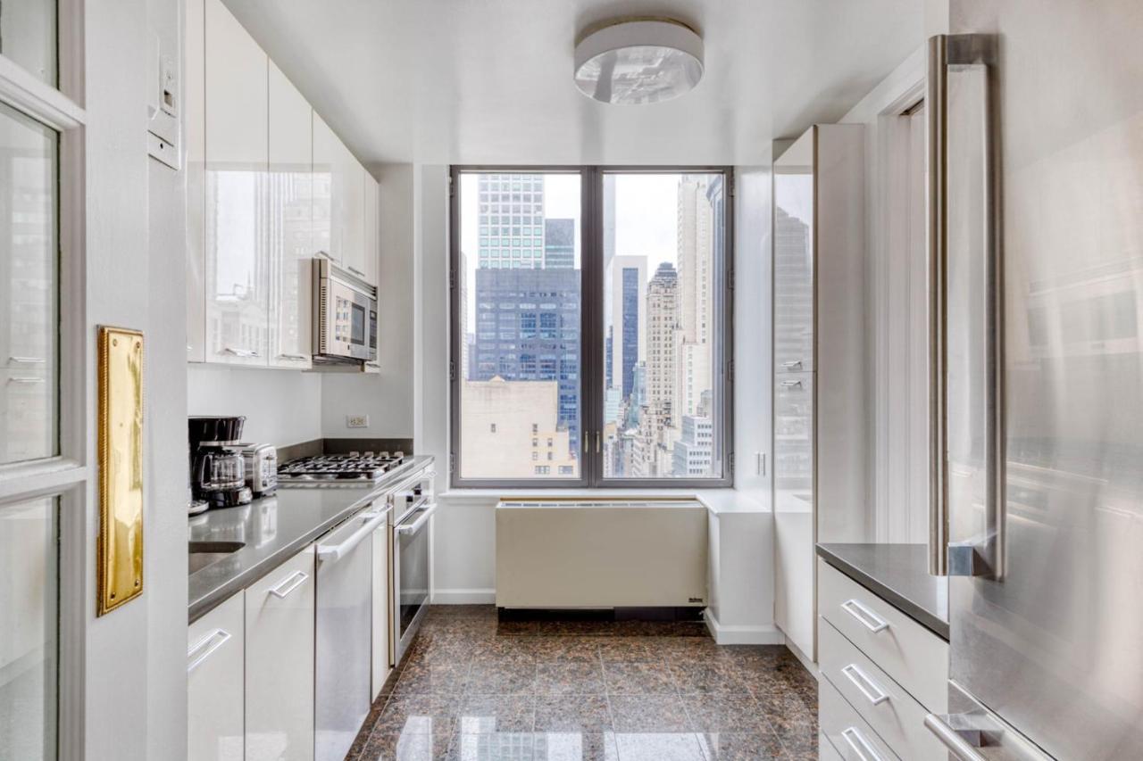 Midtown East 5br W Balconies Nr Park Nyc-1086 Nova York