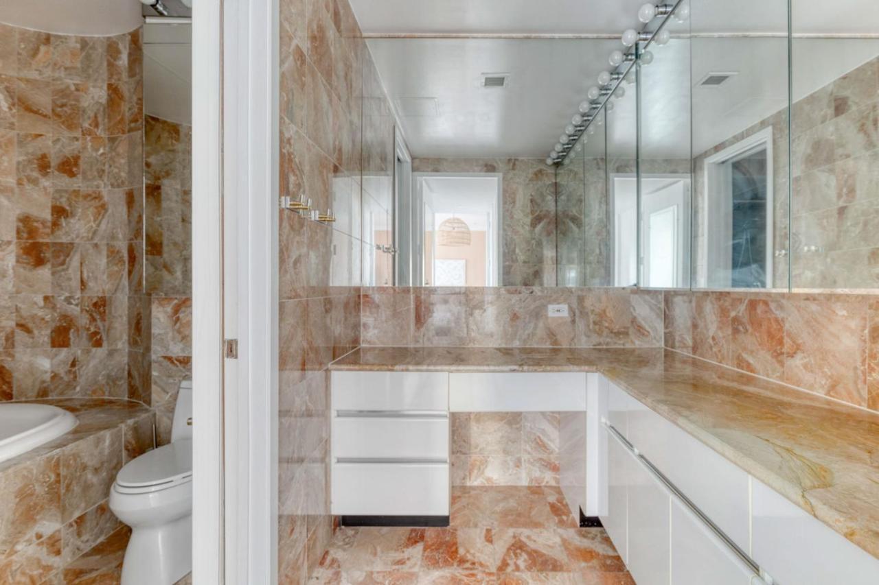 Apartamento Midtown East 5br W Balconies Nr Park Nyc-1086 *